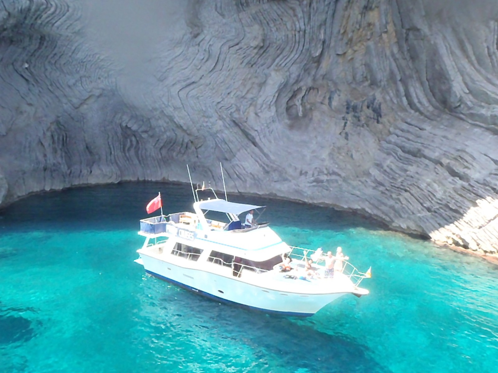 Premier Cruises Alcudia: Barco Compartido 3h Atardecer con SUP, Snorkel y Tapas