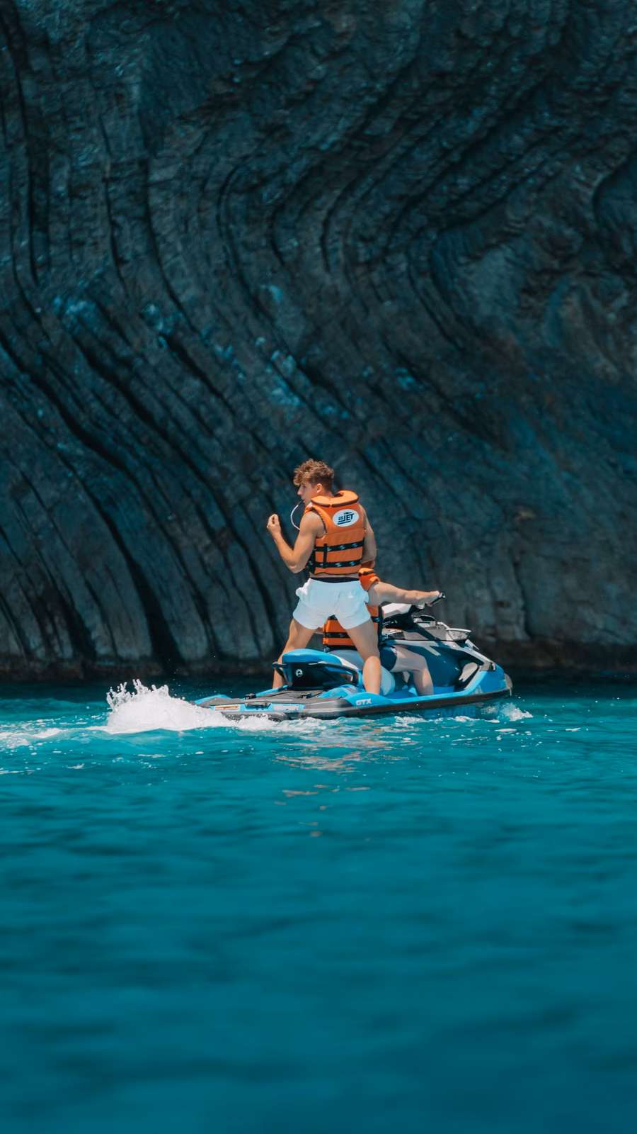 Coll Baix and Caves Tour
