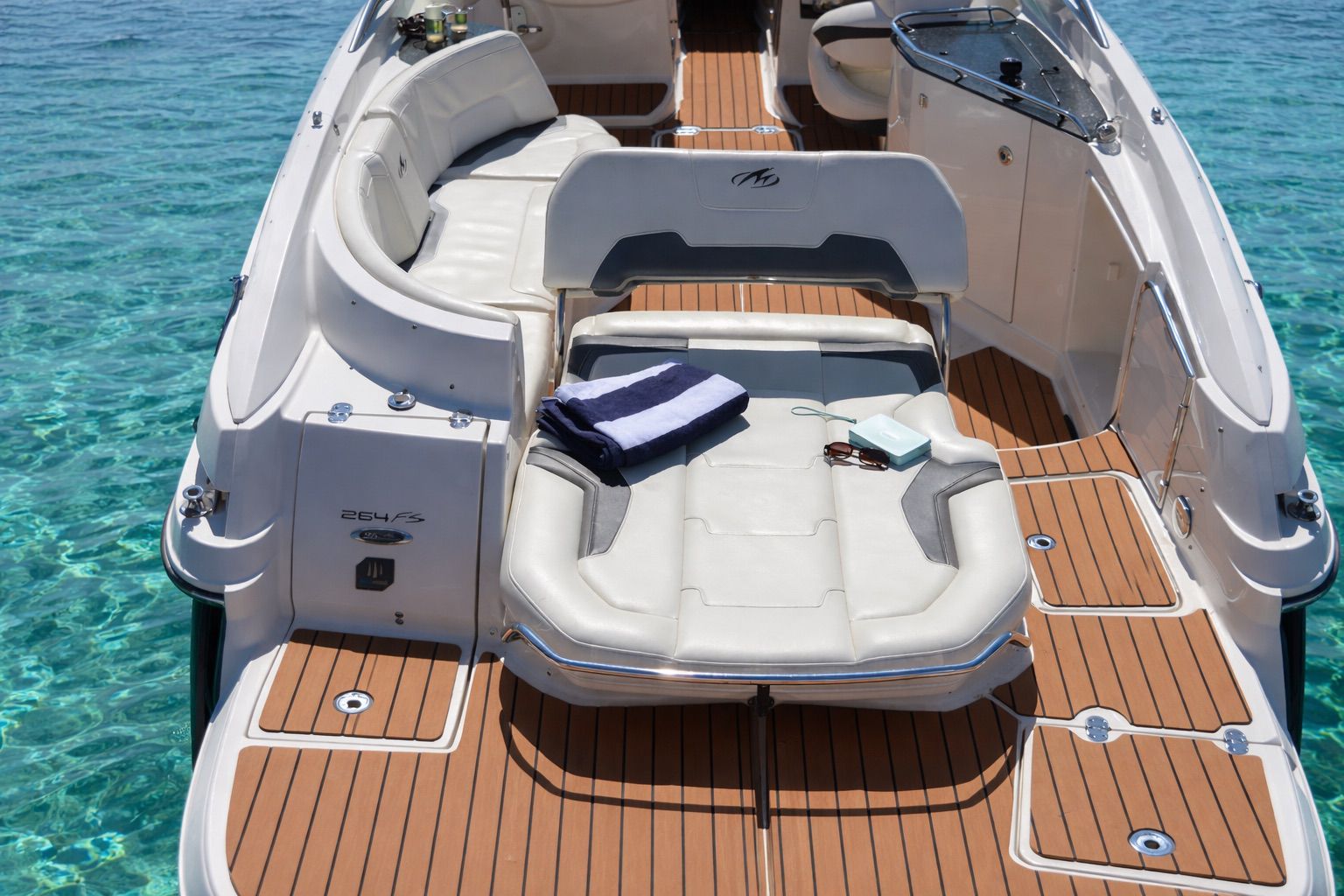 Monterey (máx 7 pax) — Cala Na Clara y Es Caló (4h)