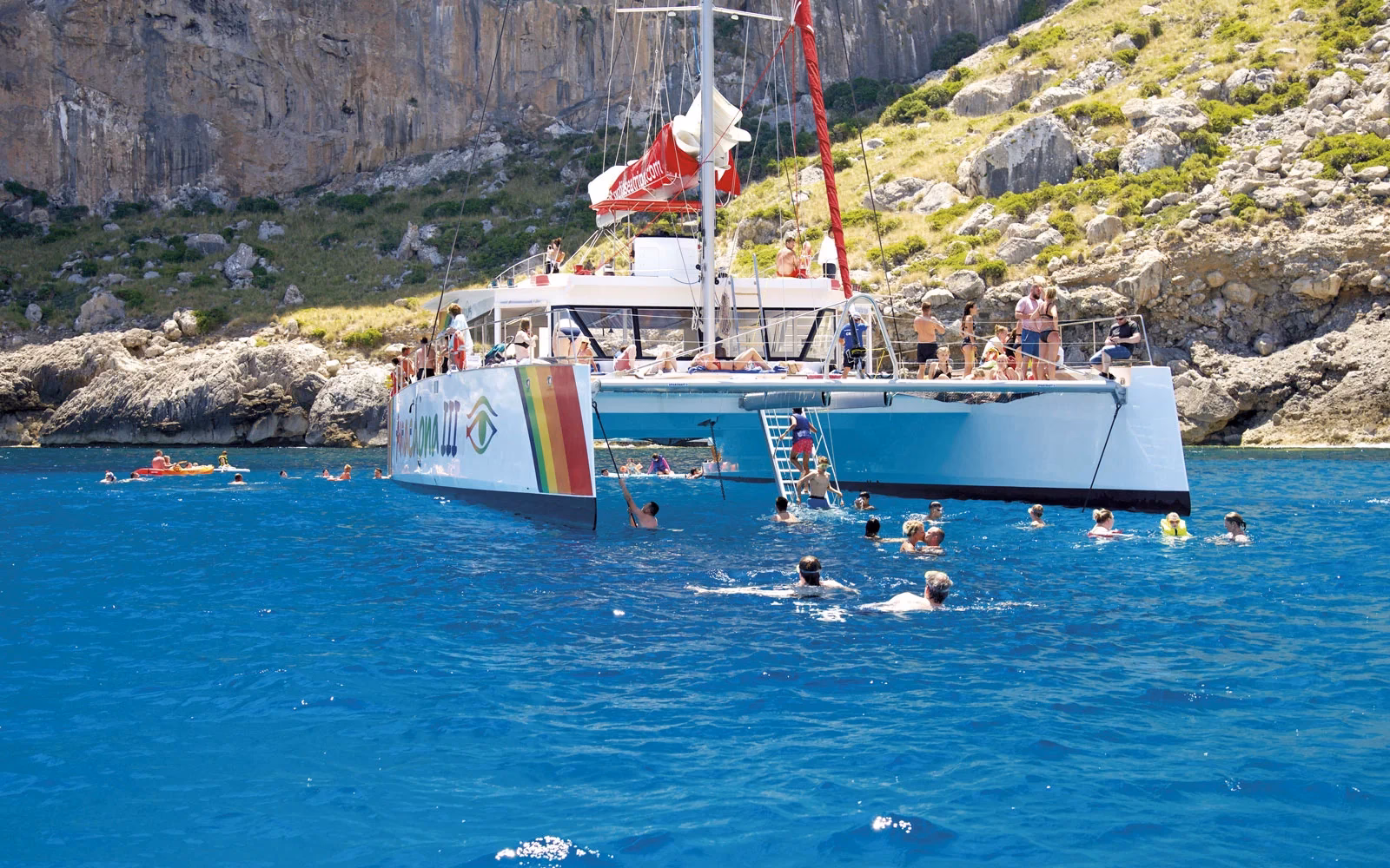 Catamarán a vela