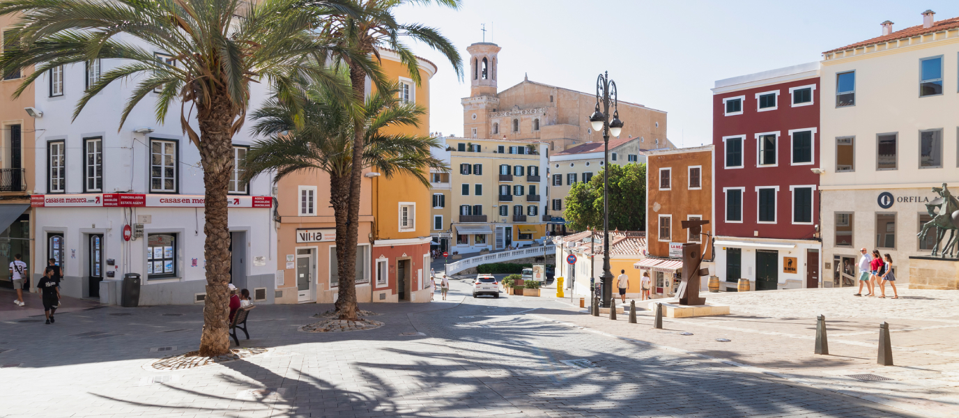 Vuelta Isla Menorca + Ruta guiada con traslado
