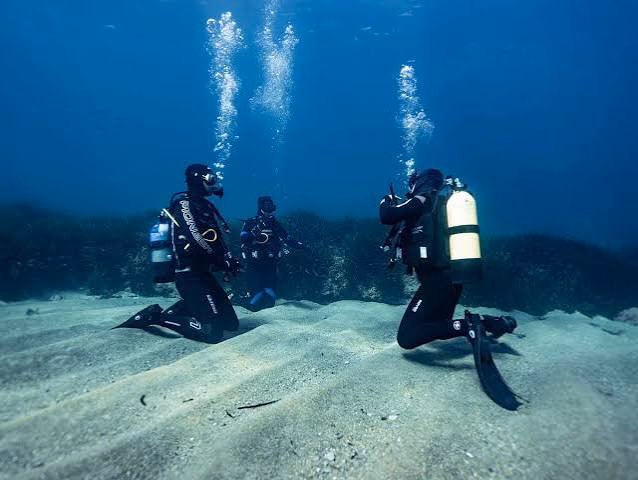 Bautismo de buceo privado (1 participante + 1 instructor)